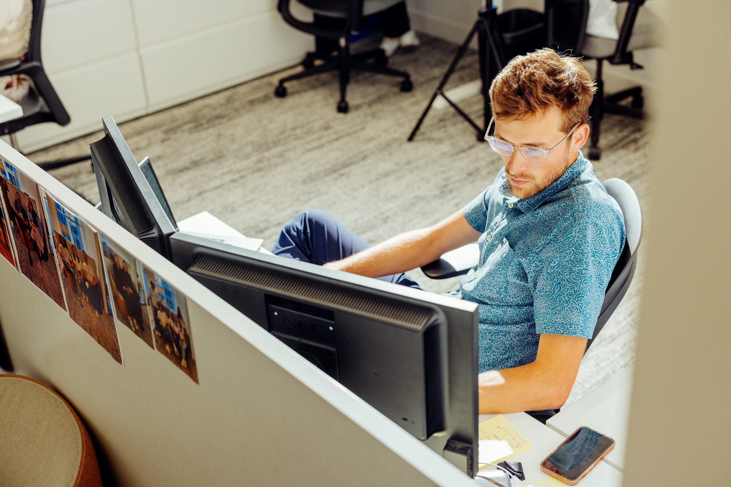 Beedie — commercial photo shoot by Nelson Mouëllic